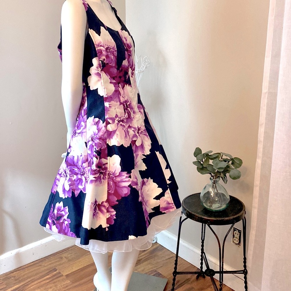 Perfect for Wedding Season!   Beautiful Floral Spring/Summer Dress. NWOT
